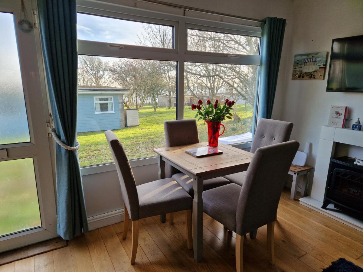 Caldon Holiday Chalet Sleeps 4 In Dartmouth Wifi Electric Inc Pet Friendly エクステリア 写真