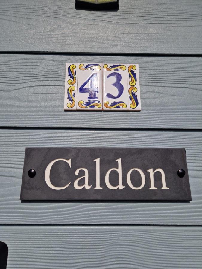 Caldon Holiday Chalet Sleeps 4 In Dartmouth Wifi Electric Inc Pet Friendly エクステリア 写真