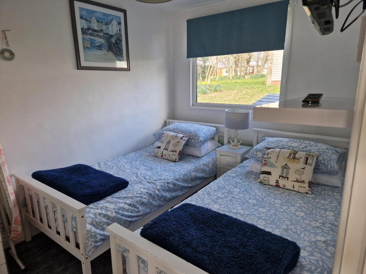 Caldon Holiday Chalet Sleeps 4 In Dartmouth Wifi Electric Inc Pet Friendly エクステリア 写真